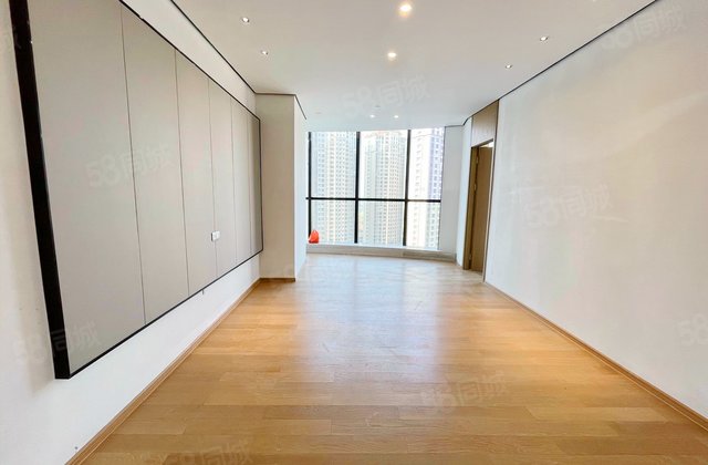 长华国际商业中心(商住楼)2室1厅124.91㎡80万二手房图片