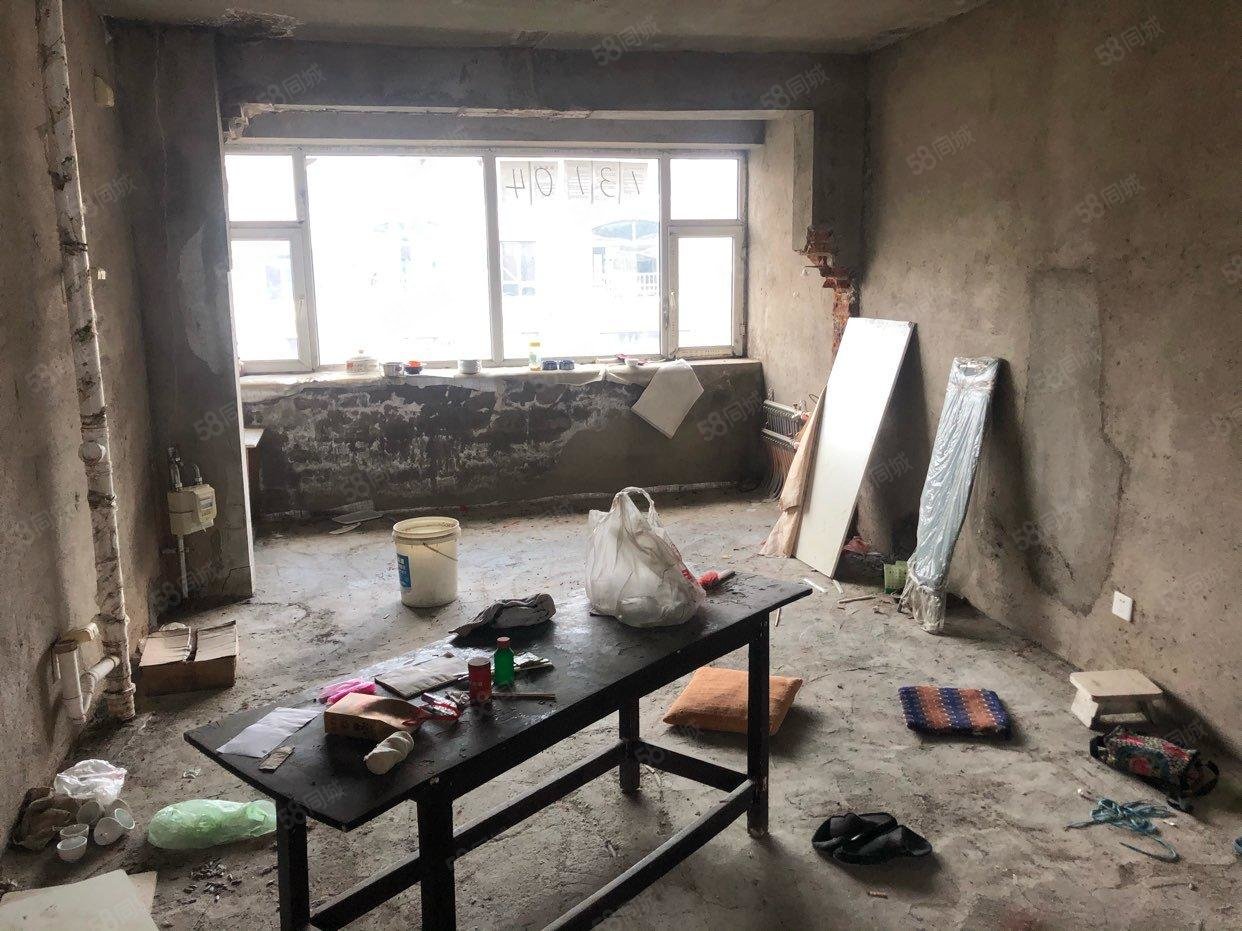 检察新村3室2厅2卫125㎡南31.5万