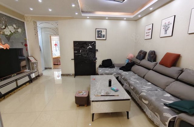 莲湖花园 精装婚房 带车位 万达广场 五中 水城   桐凤