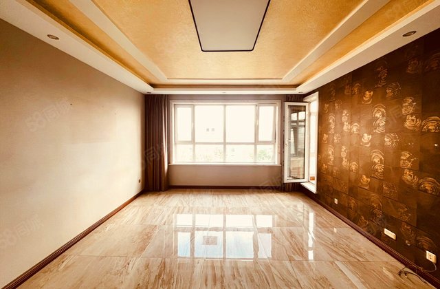 翡翠花溪3室2厅148.28㎡150万二手房图片