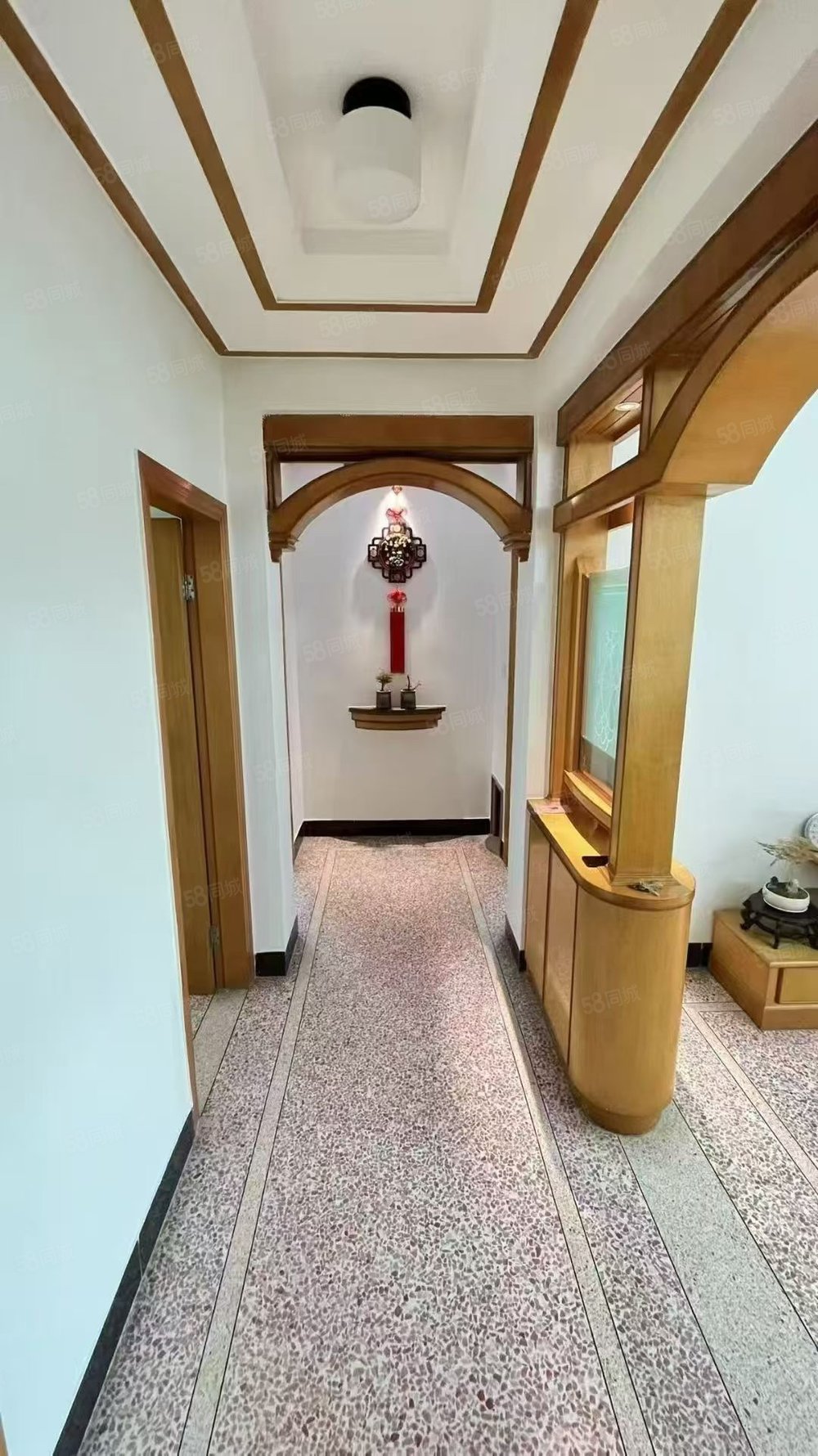 西荣路小区3室2厅1卫95㎡南北32万