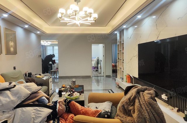 新港雅居(三期)3室2厅145㎡68万二手房图片