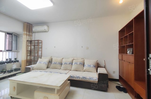 水岸花语 小高层 两室带车位 免大税  随时看房