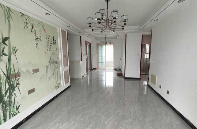 锦绣学府，送车位，南北双阳台，双卫，精装修，三叶草，二中附近