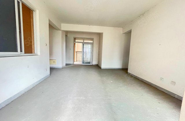 南城锦地4室2厅125.27㎡88万二手房图片