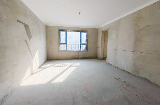 绿地海域中央墅(C区)3室2厅136.45㎡125万二手房图片