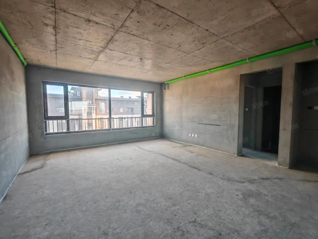 华韵锦园3室2厅2卫152㎡南北115万