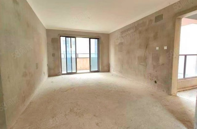 新力金沙湾4室2厅111.1㎡98万二手房图片