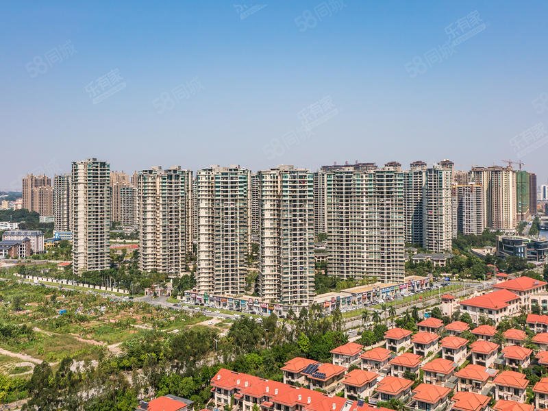 中层过五年,送空中花园30方,看别墅.低于市场价30万