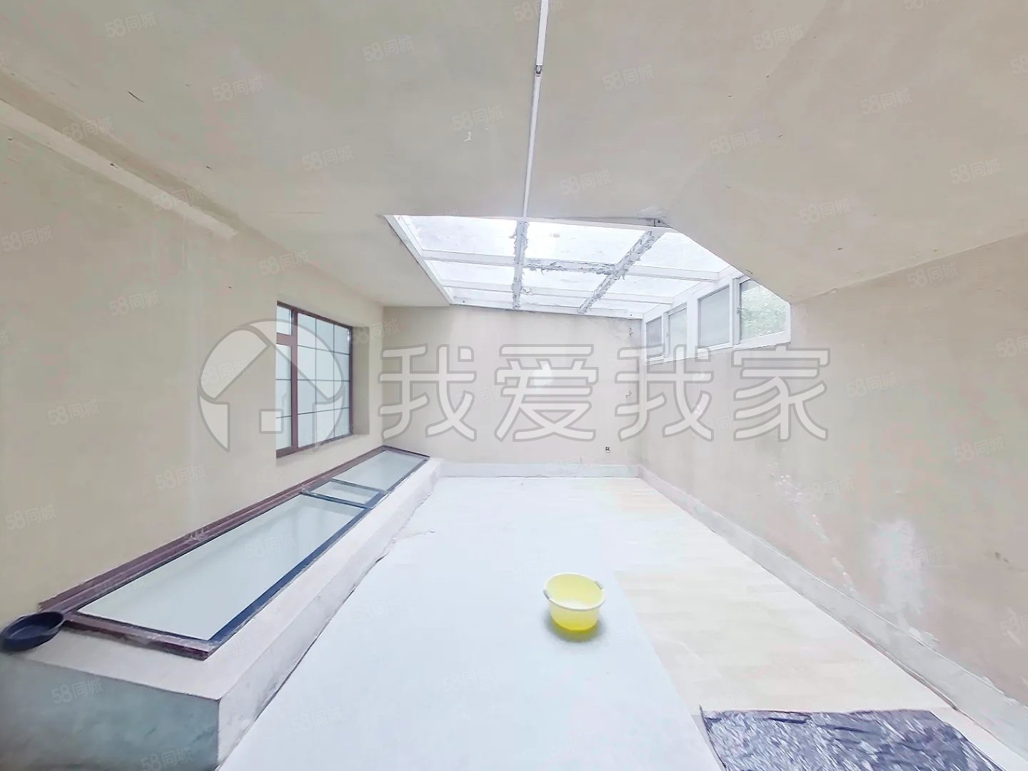 金科帕提歐(別墅)5室4廳5衛(wèi)277.48㎡南北640萬