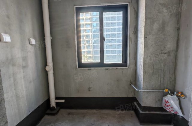 青云府2室2厅81.43㎡115万二手房图片