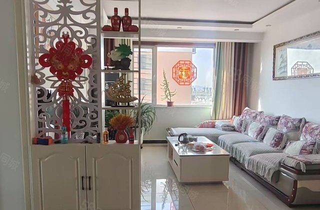 宏屹国际城3室2厅139㎡56万二手房图片