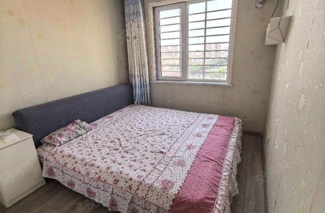 旭升一号华庭3室2厅139.57㎡74万二手房图片