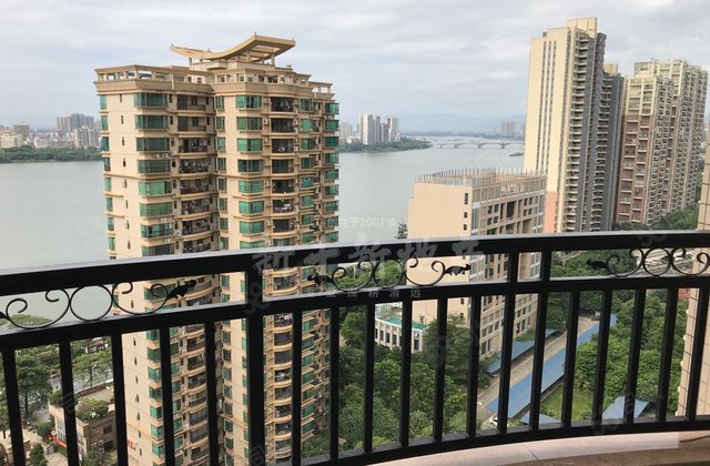 保利天汇 小户型江景房 南北对流 高层安静舒适诚心售120万