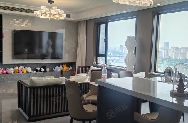 167平 百合新城观河景房 桃李精装修 带储藏室免大税