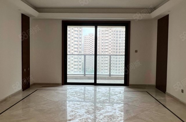 江东金茂府5室2厅178.53㎡620万二手房图片