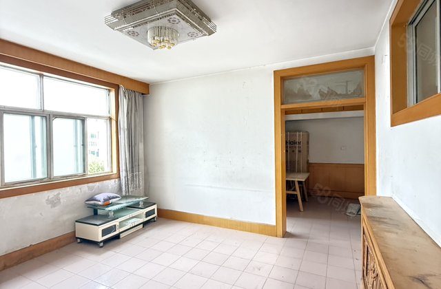 文轩中学 龙山南区 区委家属院 三室朝阳 双阳台 免大税