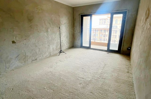 敏捷畔海御峰(B区)3室2厅128.38㎡175万二手房图片