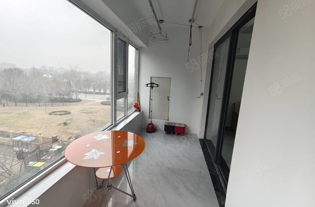 锦绣学府 带车位储藏室 二中对面    有钥匙