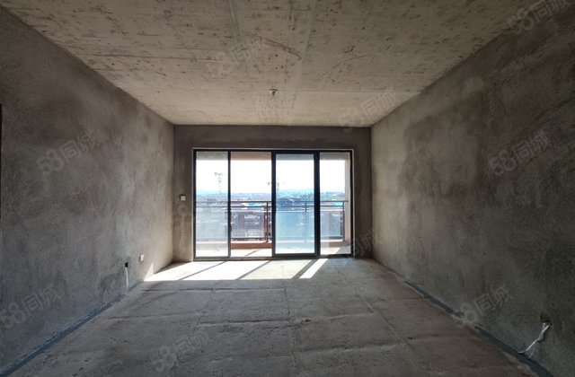 青阳郡二期4室2厅143㎡73.6万二手房图片