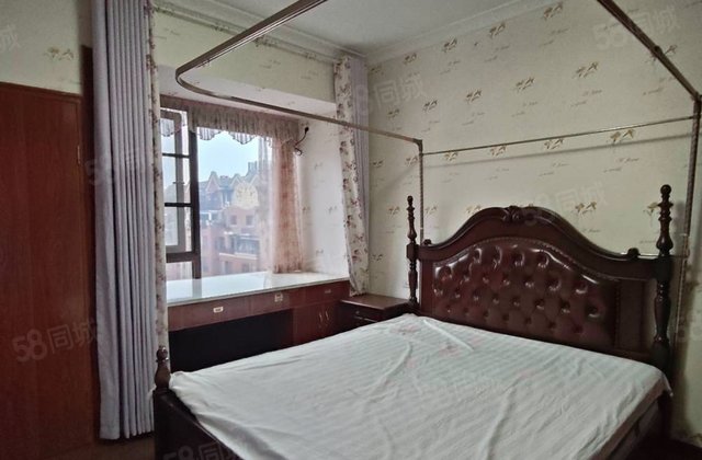 国兴海棠国际(一期)4室2厅116.45㎡66.8万二手房图片