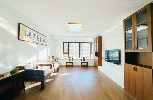 云湖府邸4室2厅134.31㎡118万二手房图片