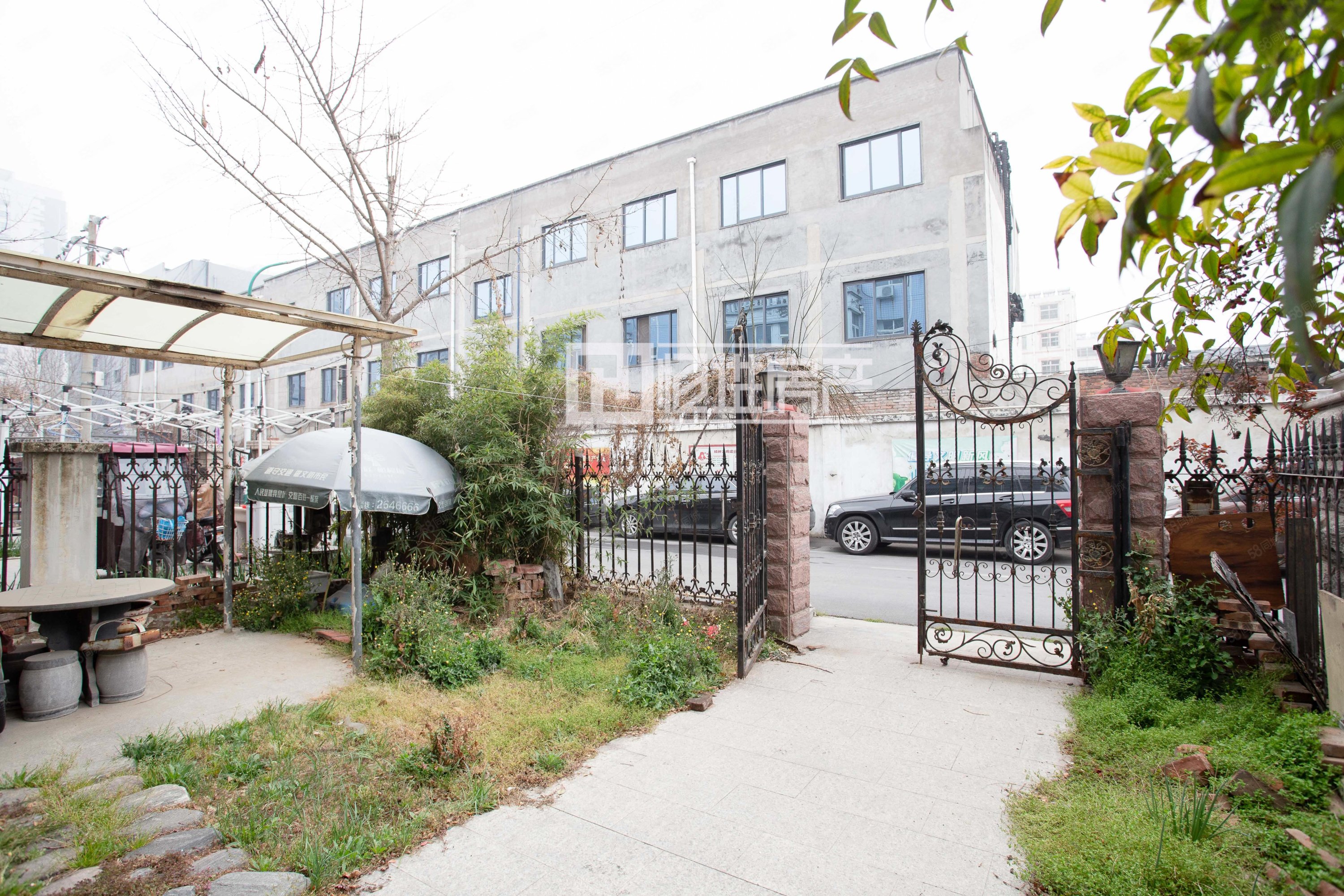 南苑别墅5室2厅2卫200㎡南北180万