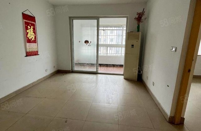 望湖急售全明户型100平,周边是