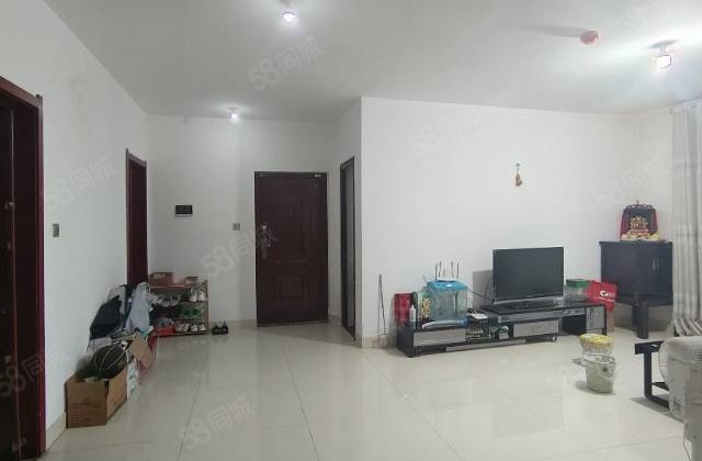 润景苑  带车位地下室 免大税 能按揭