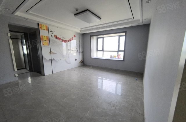 莲湖新城东边户，精装3室带车位地下室免大税有钥匙观景房