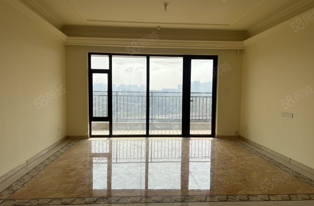 翡丽湾189平新房未住带车位免大税   220万超 可按揭