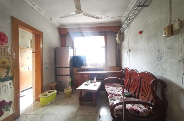 文轩 外国语对过 广电 书香澜庭 建行家属院 多层二楼有钥匙