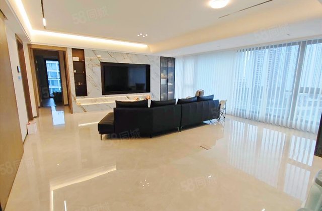 兰园4室2厅131㎡360万二手房图片