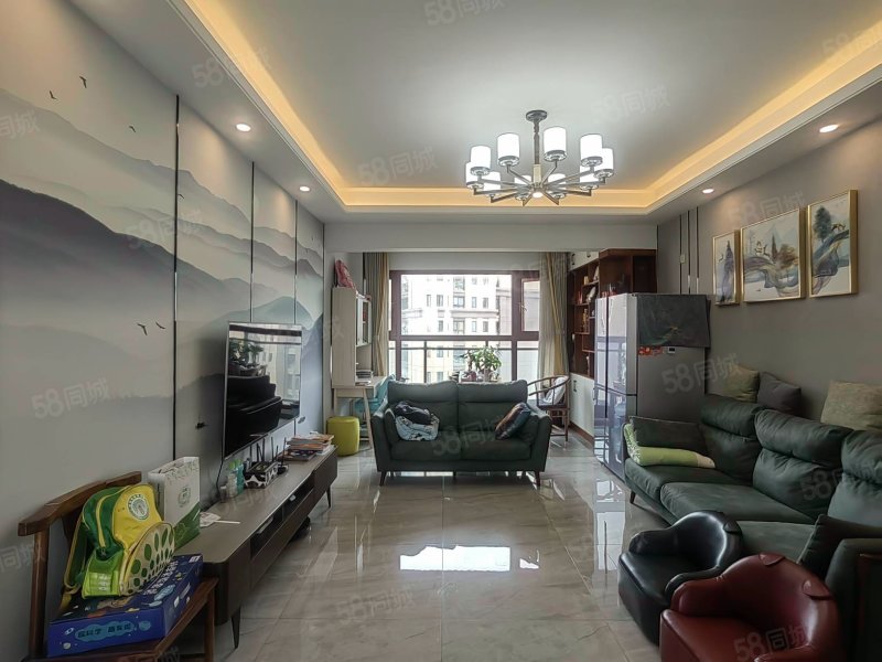 澜湾俊园 3房双卫 129万带车位 双地铁口,俊发澜湾俊园-昆明58同城