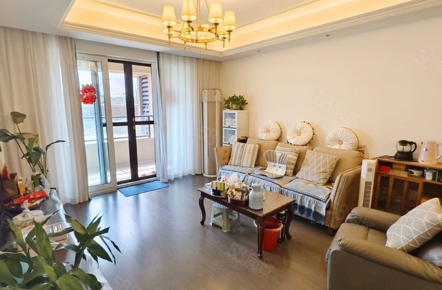 保利拉斐云邸3室2厅110.98㎡155万二手房图片