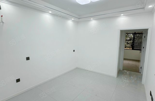 万和路小区2室1厅55.87㎡88万二手房图片