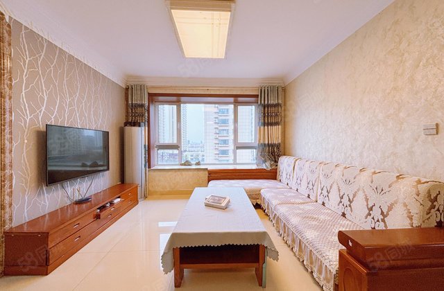 昌润莲城瑞荷园 商业配套成熟 房龄新 南北通透 小三房