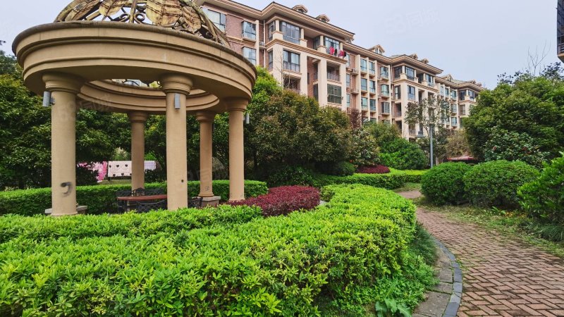 耀江花园东湖居,别墅区小高层原房东精装修三房两厅两卫售77万