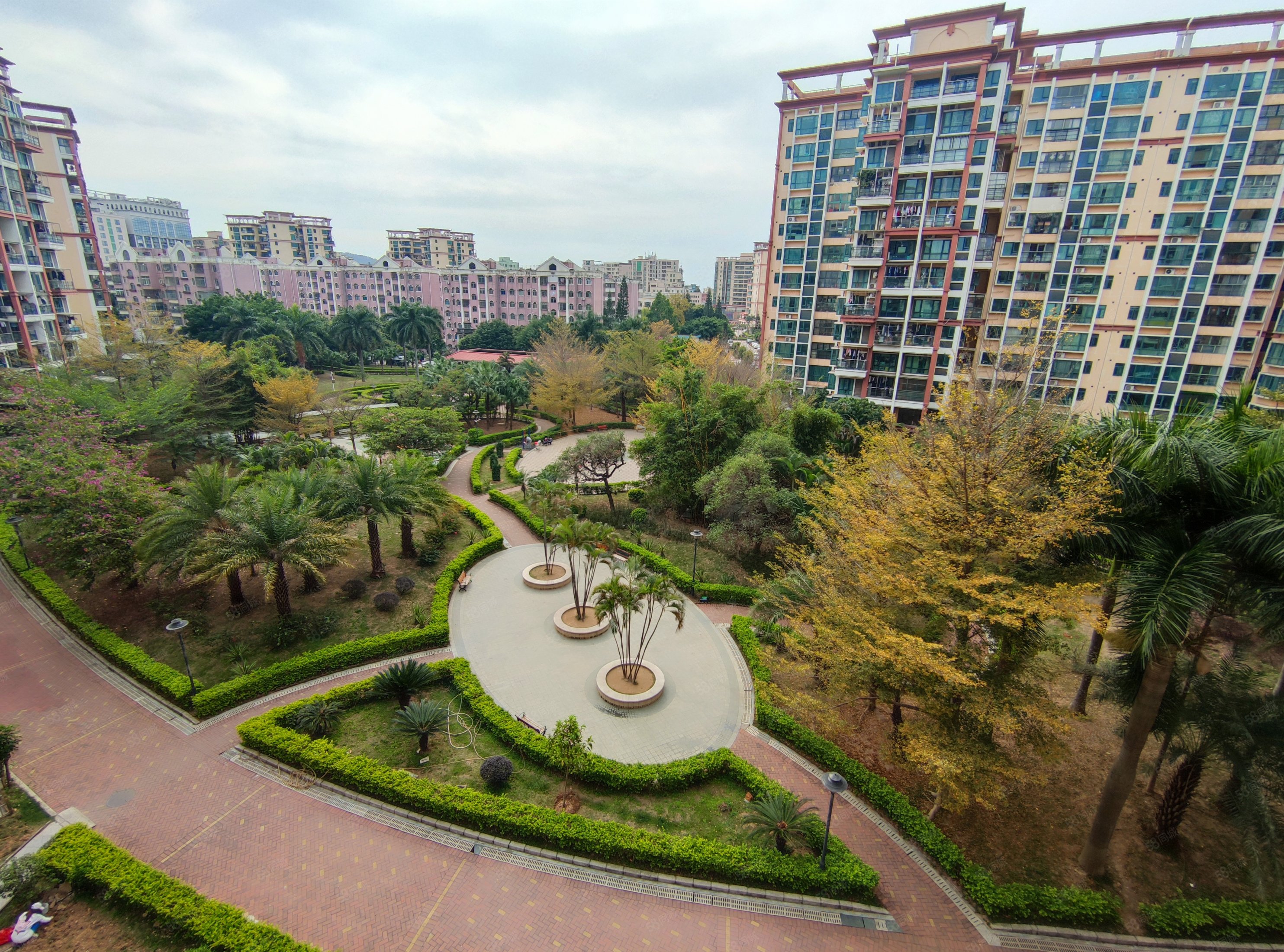 福永双地铁口 急售近指导价 东南朝向看整个花园景观,金域豪庭(三期)