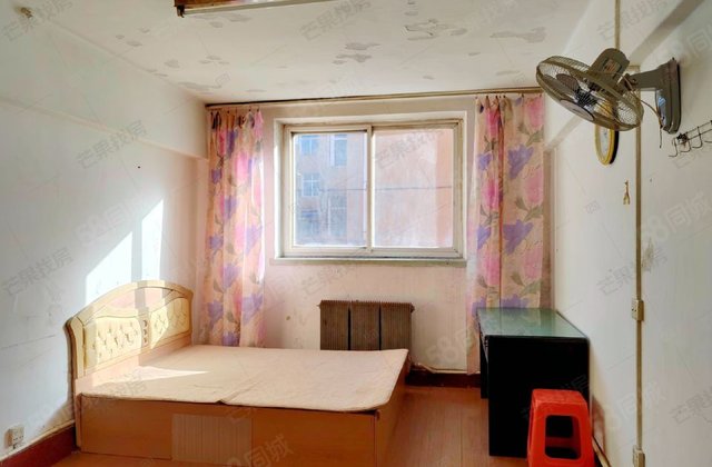 延安里社区1室1厅31.75㎡33万二手房图片