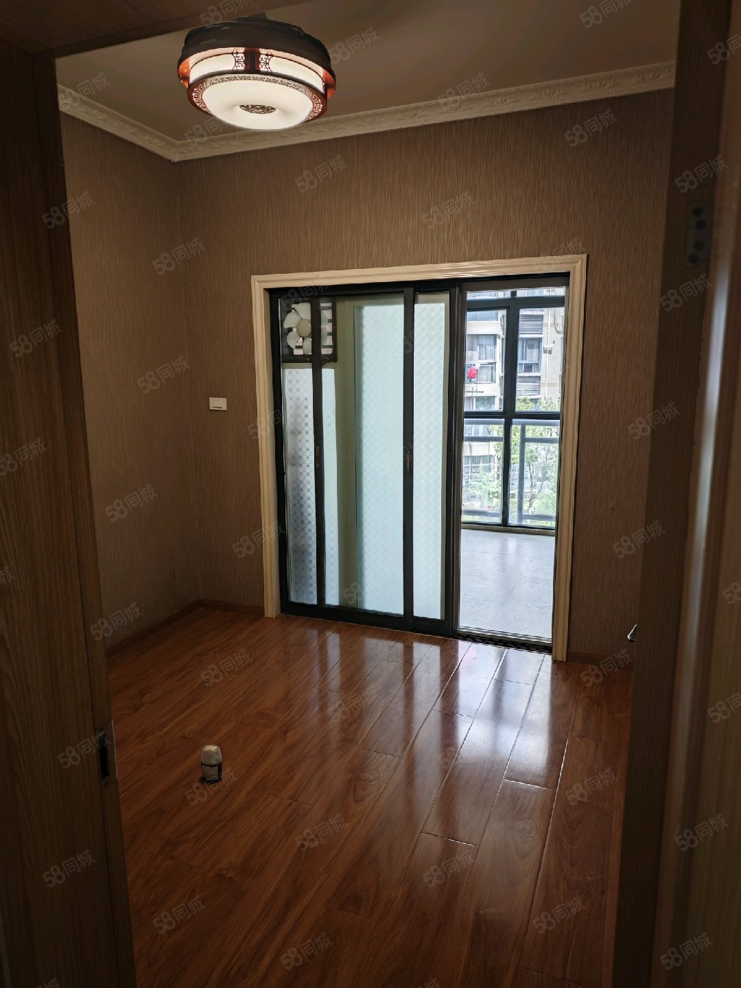 凤凰香郡3室2厅2卫126㎡南63.8万