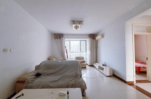 东昌丽都南区 东昌东校一墙之隔 有车位免大税 急售