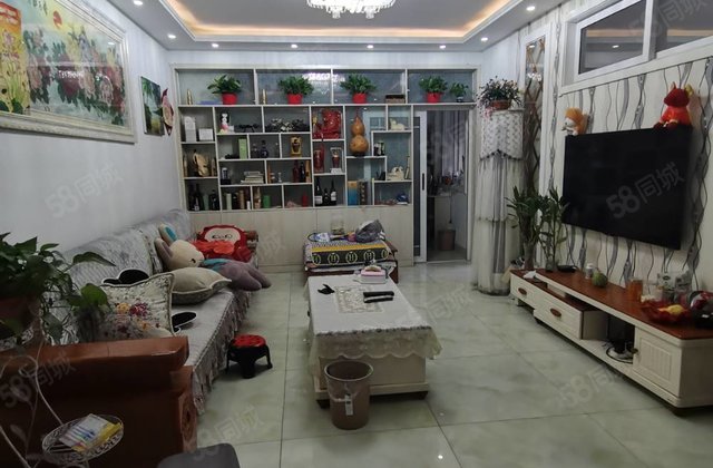 急售！八里庙，昌润莲城西邻，三居室仅售63万！随时看房