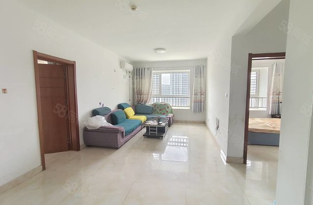 急售二中文苑金柱大学城b区两室全明户型63万，看房有钥匙。