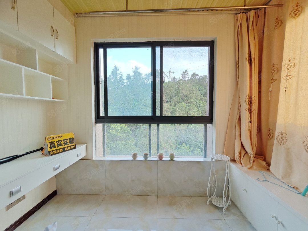 天麟汇景园2室2厅1卫78㎡南北59万