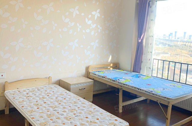 万科魅力之城3室2厅99.68㎡130万二手房图片