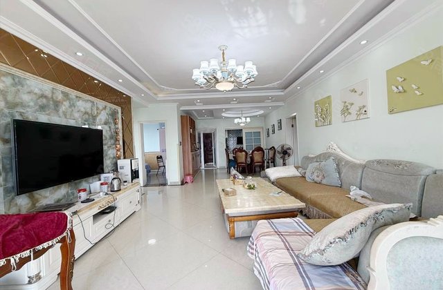 源上湾国际社区千叶郡北区4室2厅128.67㎡108万二手房图片