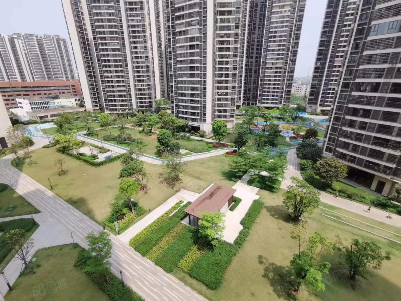 江景精装未住过4房,南北通透,拎包入住,保利东湾-茂名58同城