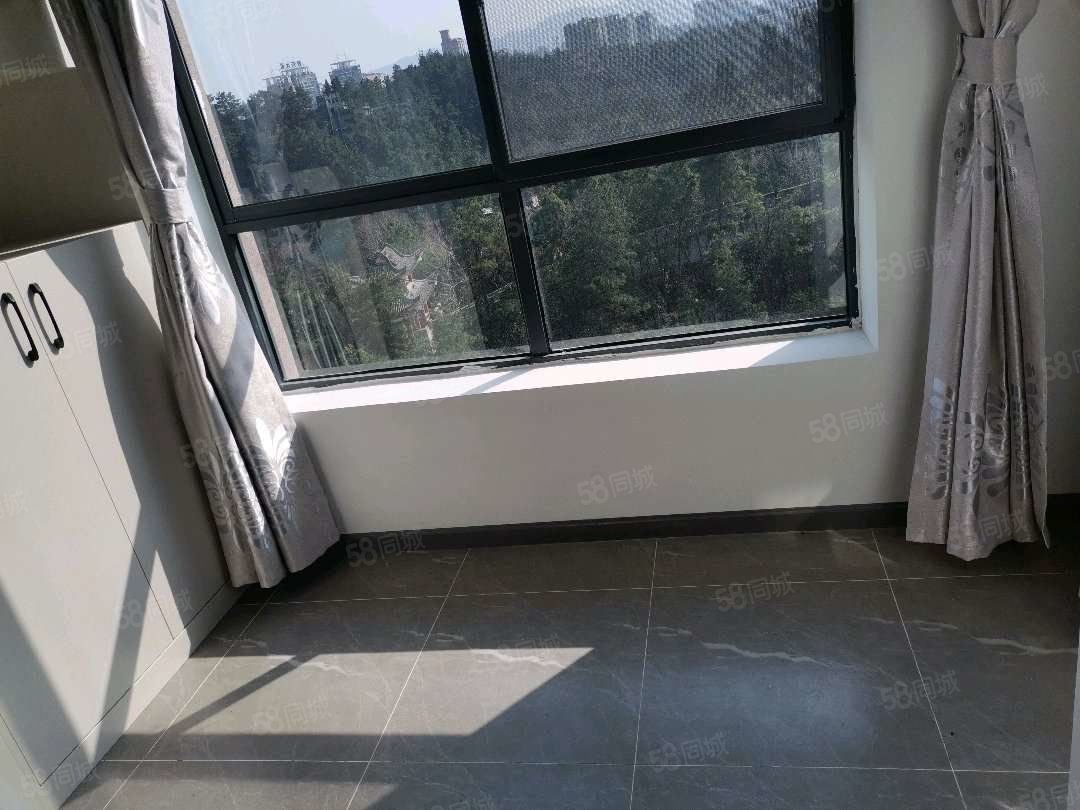 天麟汇景园2室2厅1卫77.43㎡东53.8万