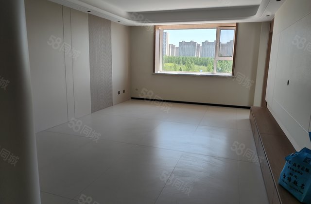 泰山名郡2室2厅1卫112㎡南北63万